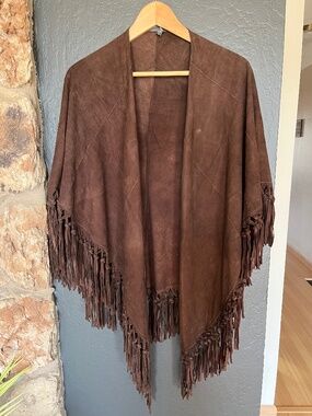 Vera Pelle suede shawl